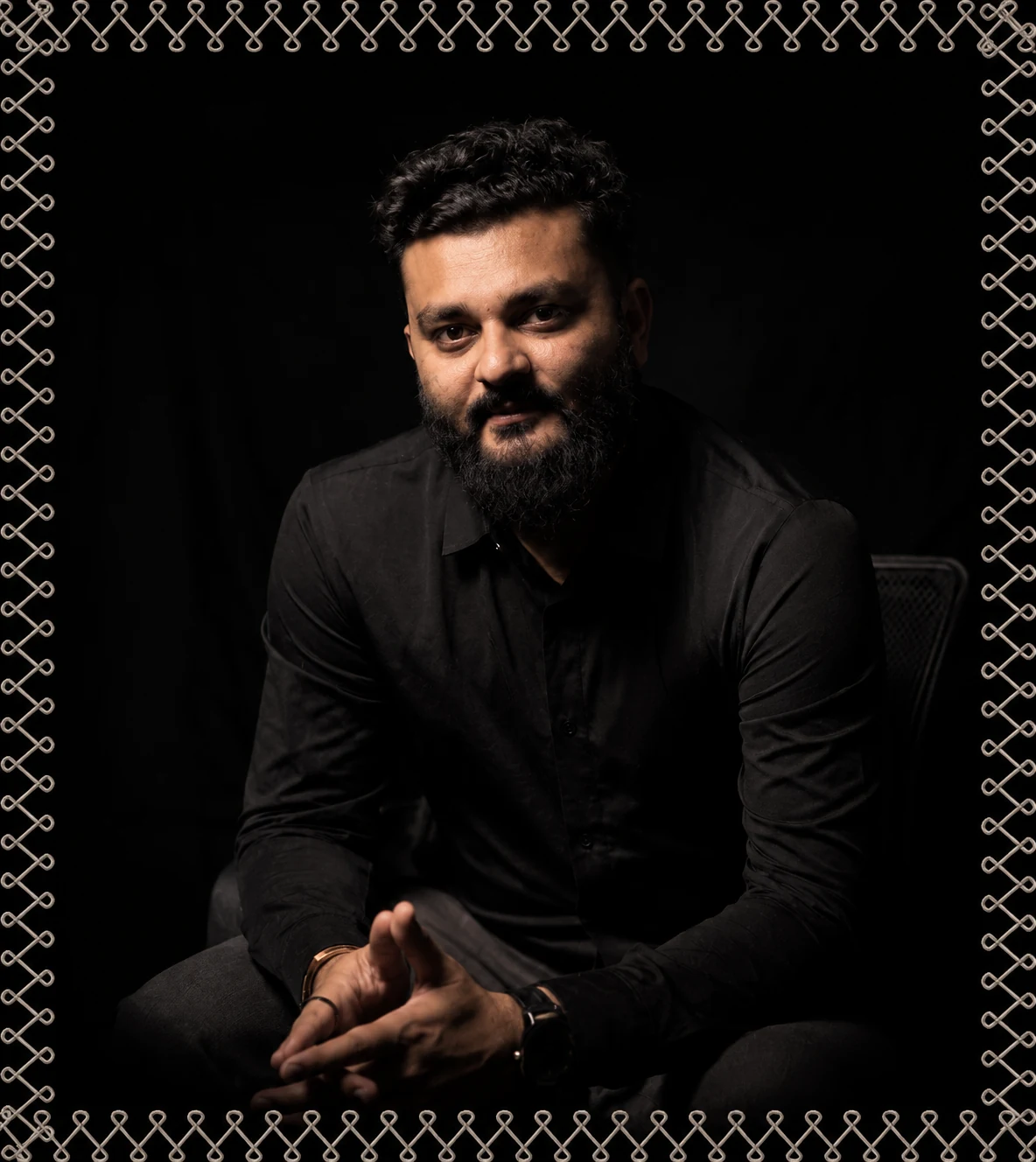 Portrait of Vastranand founder Ravi Viradiya